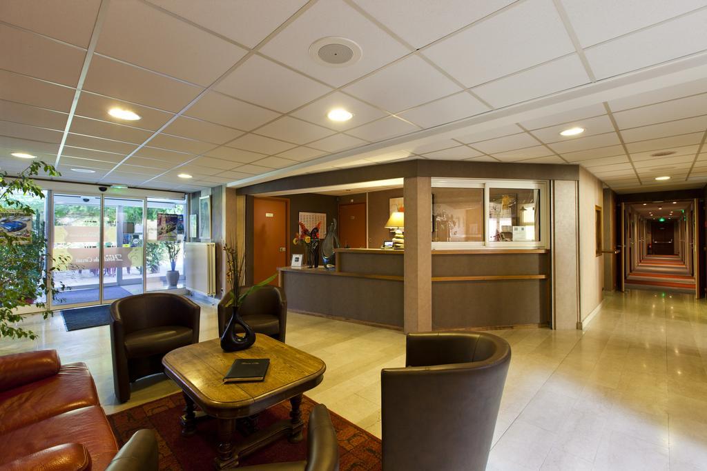 Cit'Hotel Du Circuit Magny-Cours Eksteriør bilde